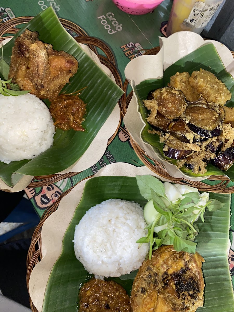 Obat Lapar Mbak Warni Photos 2